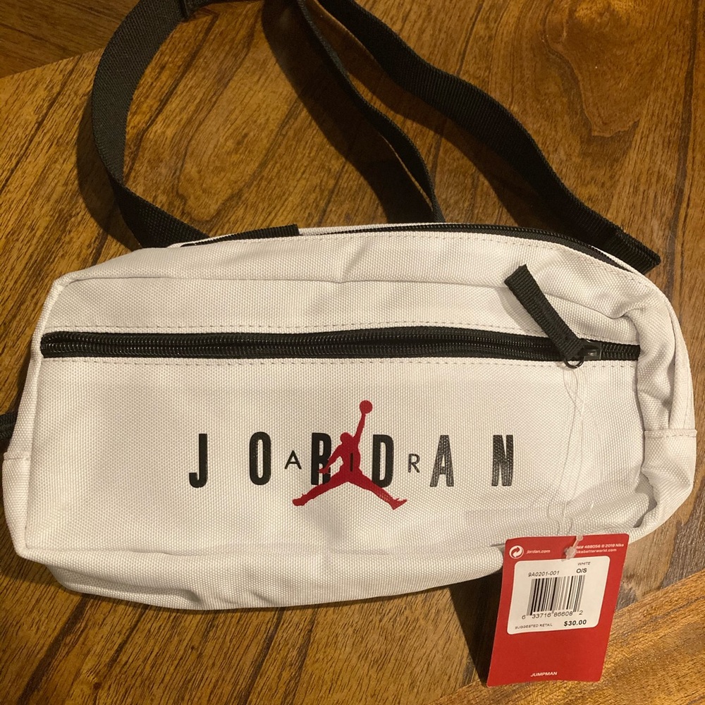 Nike Air Jordan JUMPMAN Crossbody Fanny Pack Bag